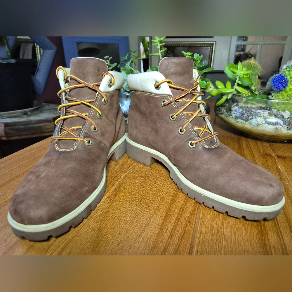 Timberland Dark Brown Suede Boots - Womens Size 9 - Picture 2 of 8